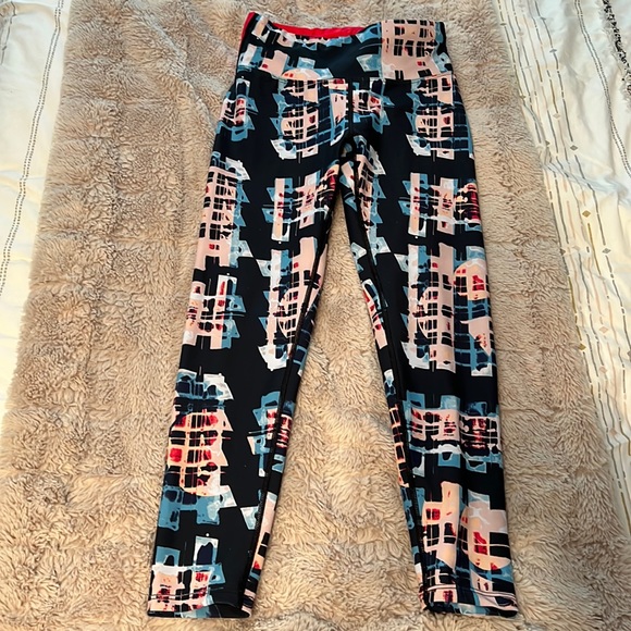 Oiselle Rear Window Spandos - Picture 1 of 2